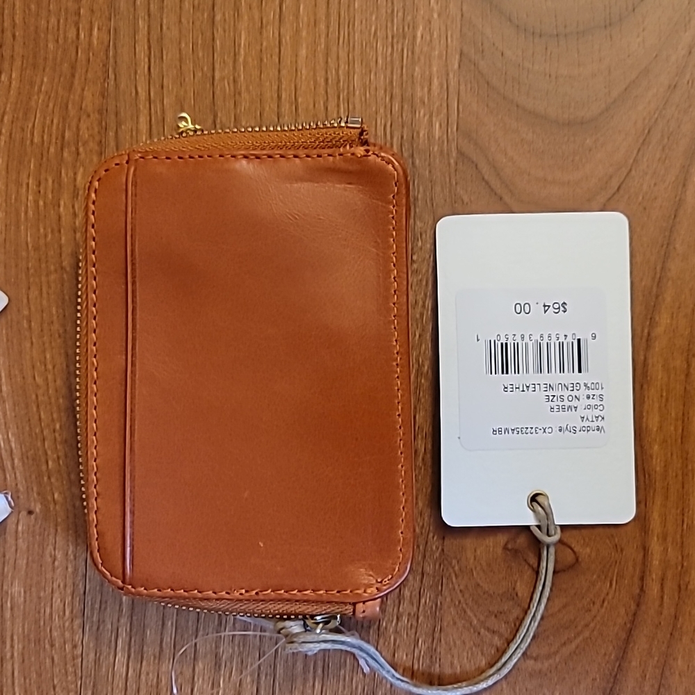 HOBO Katya Amber Leather Credit Card Holder - Picture 2 of 5